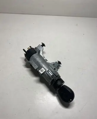 Volkswagen PASSAT B5 Ignition lock 4B0905851A