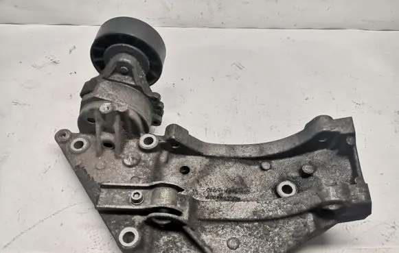 Volvo V50 Generator/alternator bracket 9682367380 51549F