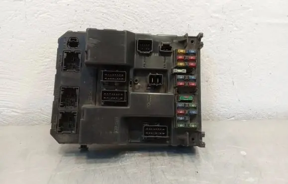 Peugeot 307 Comfort/convenience module 9651197680 9651196980 9651197680OR