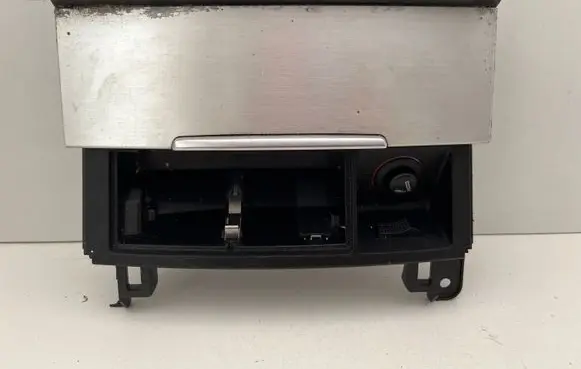 Ashtray (front)