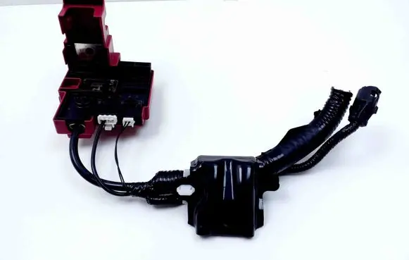 Toyota Yaris XP210 Positive cable (battery)
