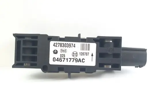 Chrysler 300 - 300C Airbag deployment crash/impact sensor 04671779AC 4278303974