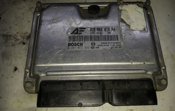 Volkswagen Sharan Engine control unit/module 0281012932