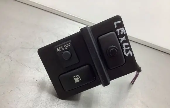 Lexus RX 330 - 350 - 400H Fuel tank opening switch 5544648020A1