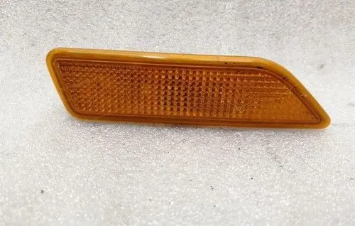 Mercedes-Benz CLS C219 Front indicator light A2198200421