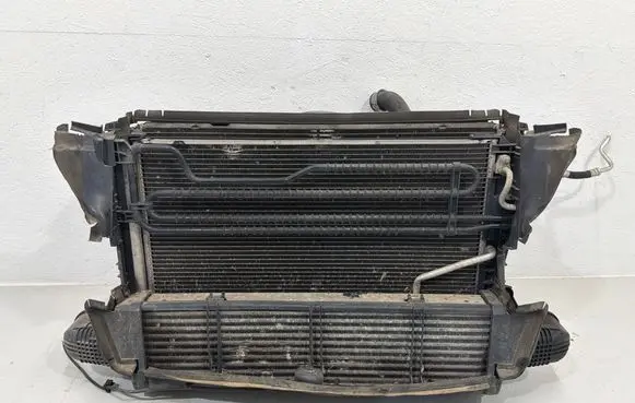 Mercedes-Benz C W204 Radiator set A2045000654 A0995002703 A2045000393
