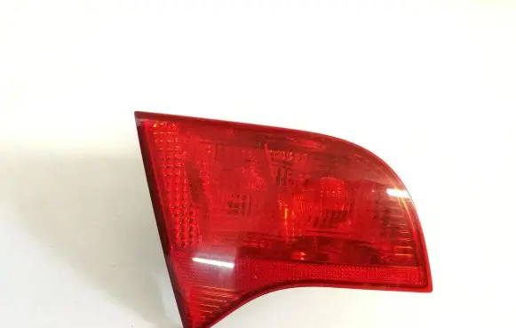 Audi A4 S4 B7 8E 8H Tailgate rear/tail lights 8E9945093