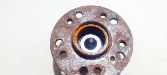 Mercedes-Benz A W168 Rear wheel hub