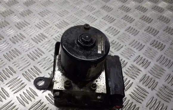 Skoda Octavia Mk1 (1U) ABS Pump 1C0907379L