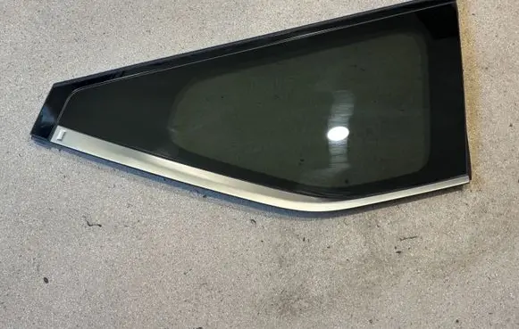 KIA EV9 Rear side window 87820DO000