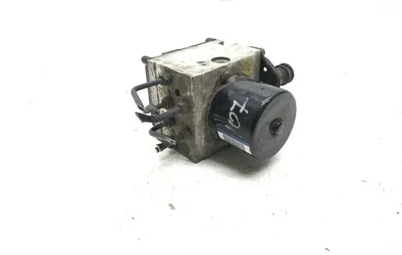 Volkswagen PASSAT B6 ABS Pump 16332402 163325024