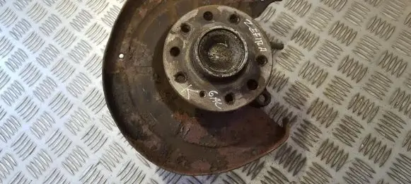 Opel Zafira A Rear wheel hub
