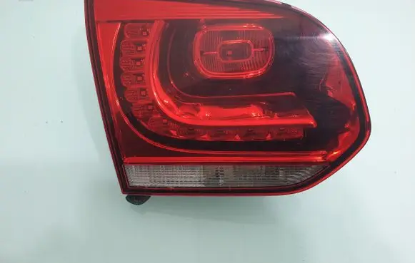 Volkswagen Golf VI Tailgate rear/tail lights