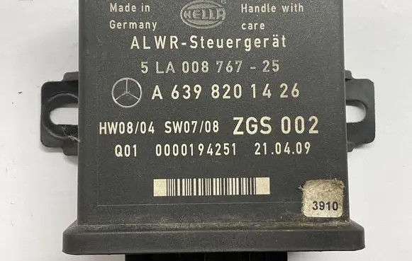 Mercedes-Benz Sprinter W906 Light module LCM A6398201426 8783J29