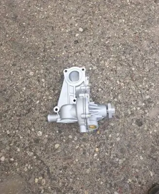 Audi 80 90 S2 B4 Water pump 050121010CX