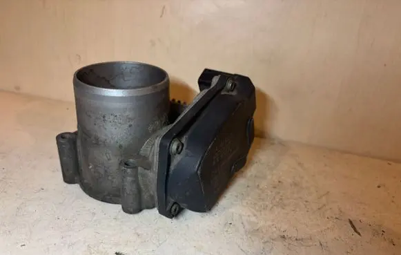 Skoda Octavia Mk2 (1Z) Throttle valve 03C133062S