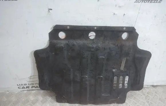 Mitsubishi Pajero Engine splash shield/under tray