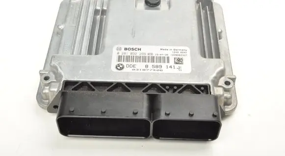 BMW 1 F20 F21 Engine control unit/module ECU 8589141