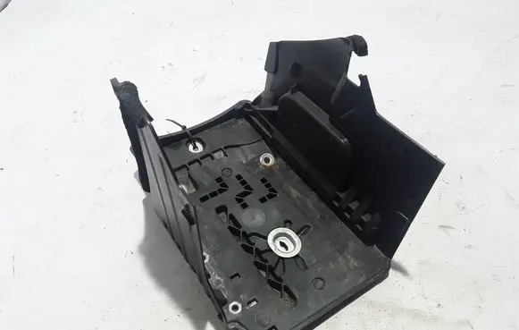 Battery bracket