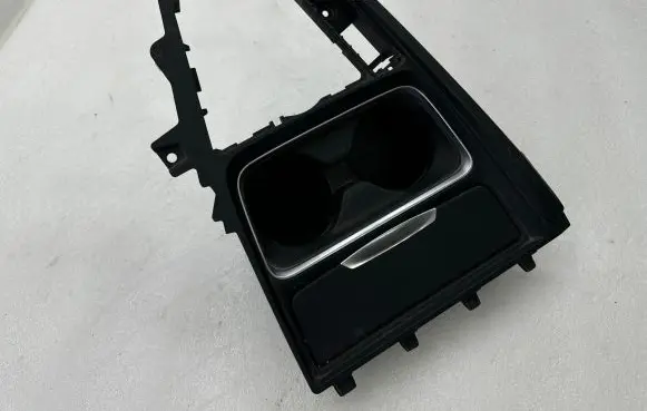 Other center console (tunnel) element