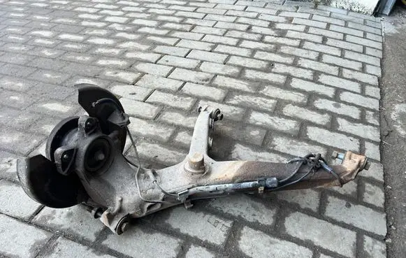 Volkswagen Sharan Rear wheel hub spindle/knuckle 