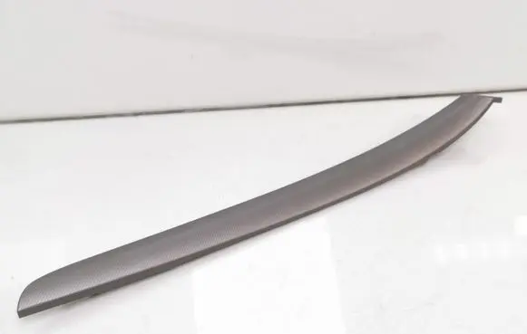 Toyota Avensis T250 Front door trim bar 67712