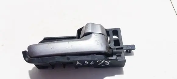Suzuki Swift I Rear door interior handle