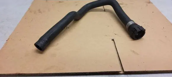 BMW 3 E46 Coolant pipe/hose 2221310300