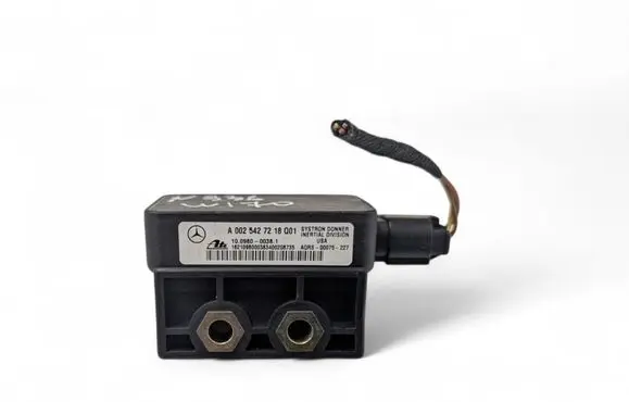 Mercedes-Benz SLK R170 ESP acceleration yaw rate sensor 10.0980-0131.1 A0025427218