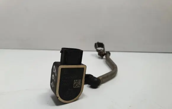 Headlight/headlamp level sensor