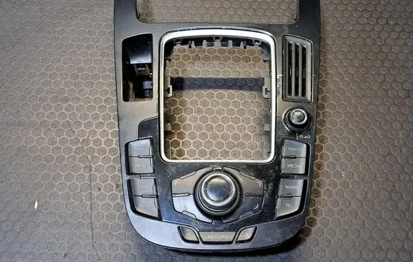 Audi A5 8T 8F Head unit multimedia control 8T0919609