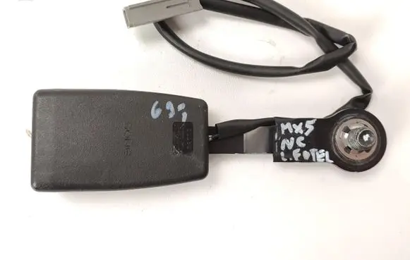 Mazda MX-5 NB Miata Front seatbelt buckle