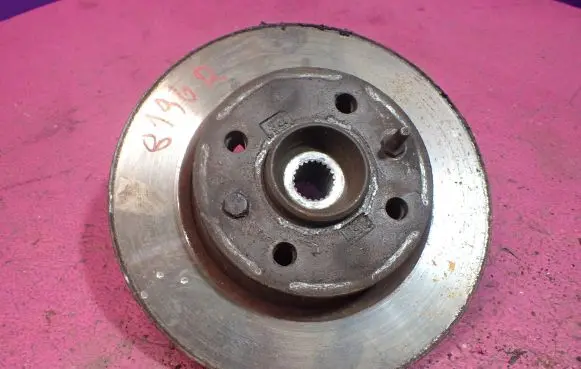 Fiat Seicento/600 Front wheel hub spindle knuckle
