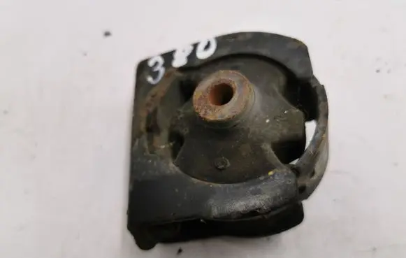 Toyota Corolla Verso AR10 Engine mount bracket
