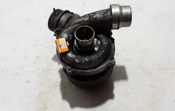 Renault Laguna III Turbo 82303720