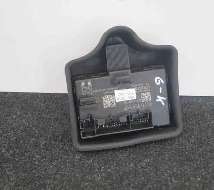 Audi A4 S4 B9 8W Door control unit/module 8W0959595