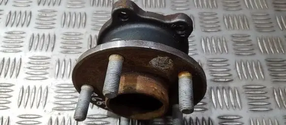 Ford Focus Rear wheel hub