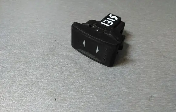 Ford Mondeo Mk III Electric window control switch 1S7T14529AB