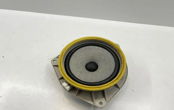Toyota Hilux (AN10, AN20, AN30) Rear door speaker 861600K010 G9926T6 EAS16P657B5