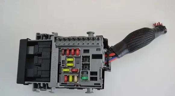 Opel Insignia A Fuse box set 13222786