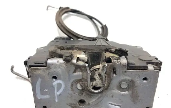 Fiat Grande Punto Front door lock 51797557