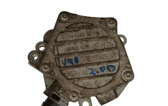 Volvo V40 Vacuum pump 31316688