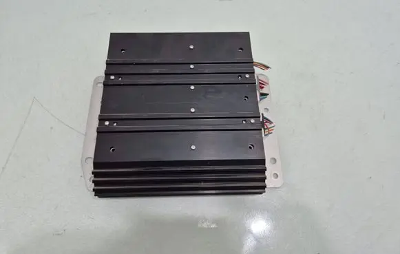 Mitsubishi Pajero Sound amplifier 8701A222