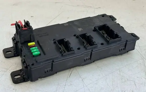 BMW 1 F20 F21 Fuse module 9362394 00000F4C 003000002