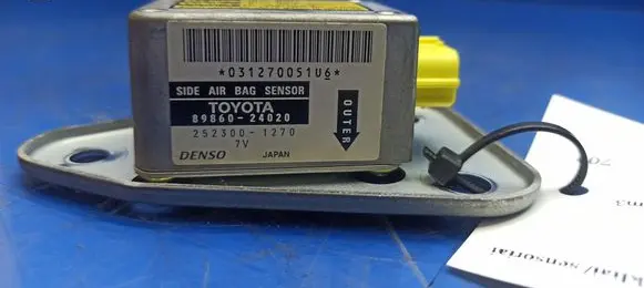 Lexus SC 430 Airbag deployment crash/impact sensor 8986024020 2523001270