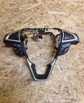 Steering wheel buttons/switches