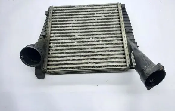 Audi Q7 4L Intercooler radiator 7L6145803C