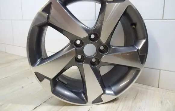Ford Focus R17 alloy rim JX7J1007D1A