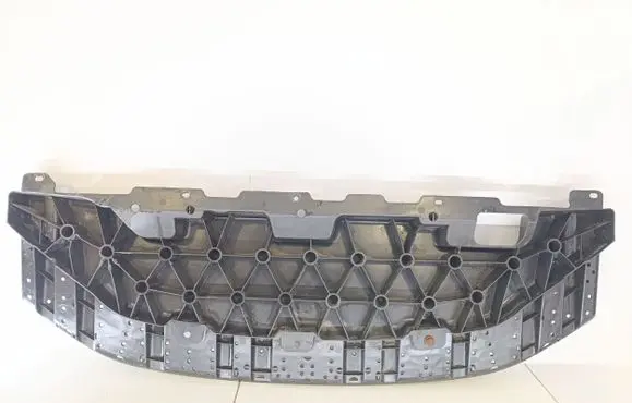 Front bumper skid plate/under tray