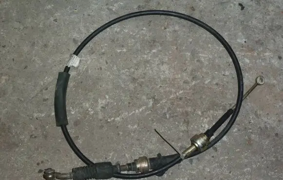 Hyundai Sonata Gear shift cable linkage